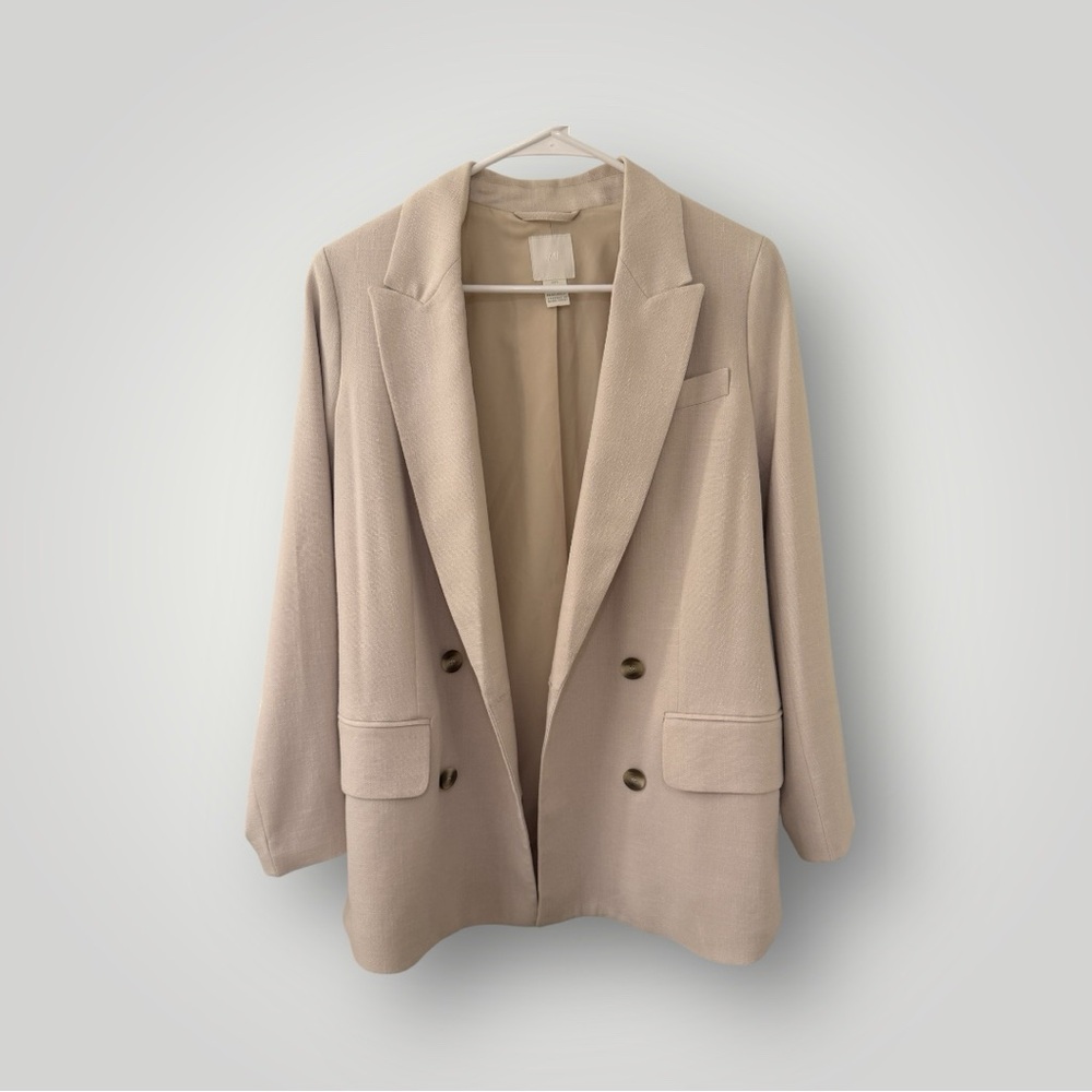 Elegant Cream Double-Breasted Women's Blazer